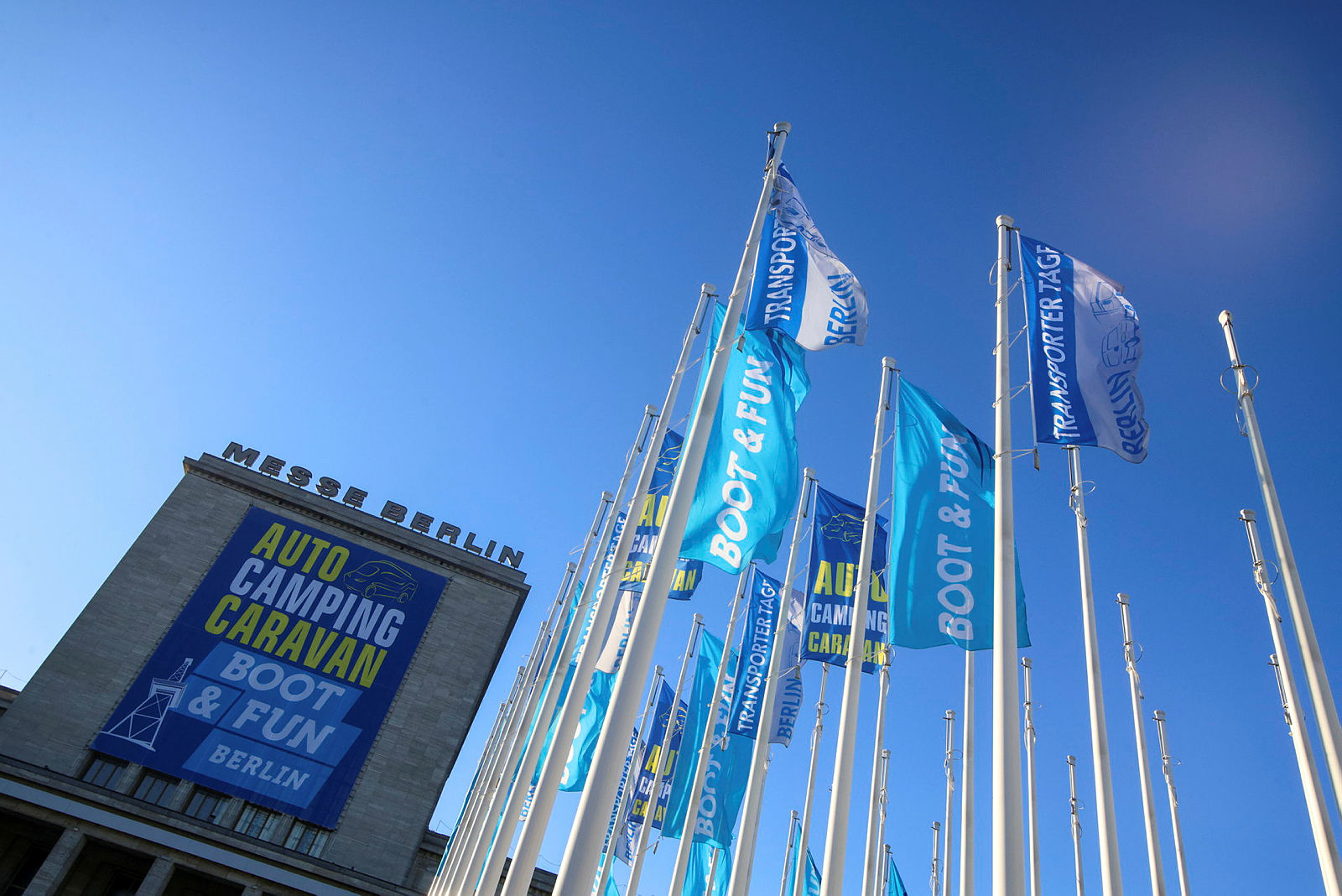 ECHO BOOST ECHO BOOST