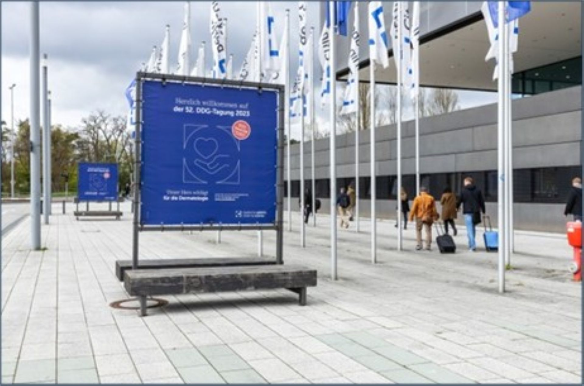 Bench Displays at Entrance Messedamm, each 2-sided